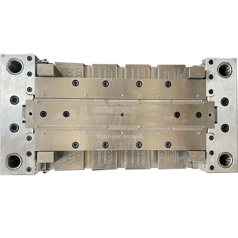 Loop Pin injection Mold